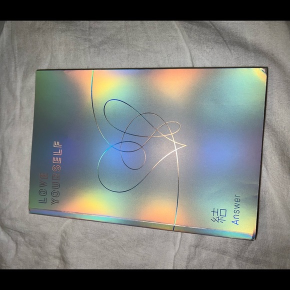 BTS Love Yourself: Answer Ver F - Picture 3 of 5